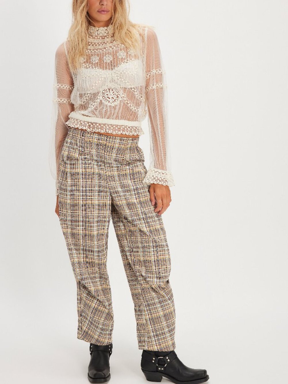 🆕 FREE PEOPLE Nice Choice Pull On Trousers / Plaid Ivory Combo